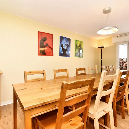 Modern Holiday Home In Bullingen With Garden *